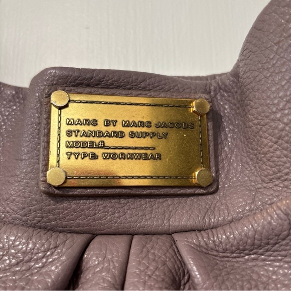 Marc by Marc Jacobs Leather Classic Q Hillier Hobo Grey Lavender Crossbody Bag - Picture 3 of 8